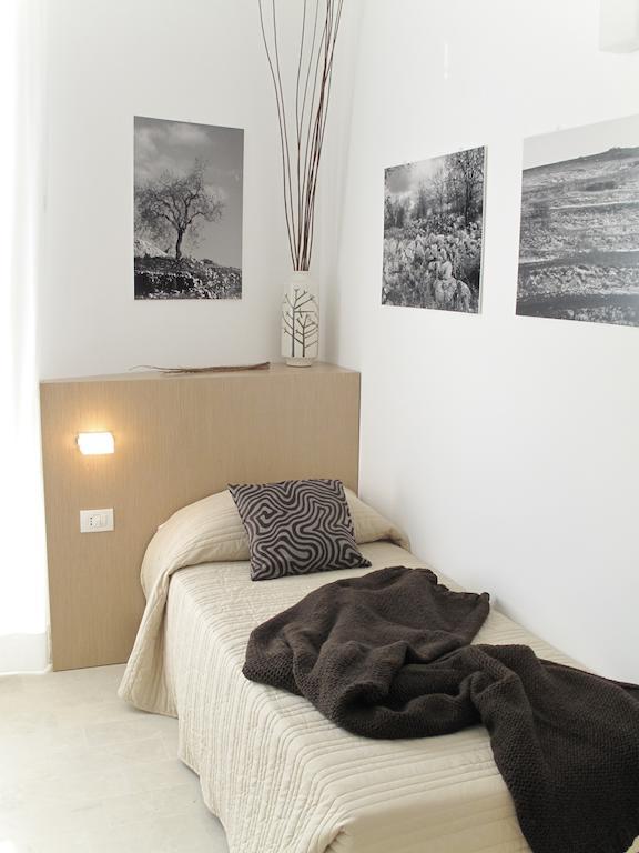 Le Stanze Del Sole Bed and Breakfast Ragusa Rum bild